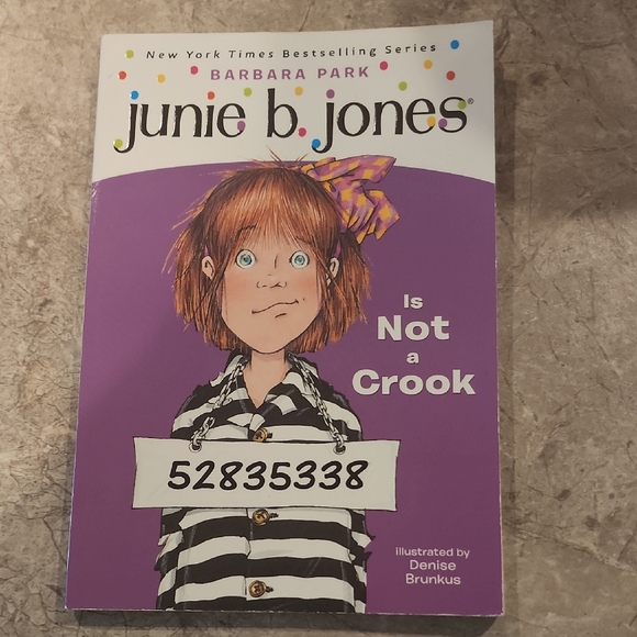 Junie B. Jones Book - Is Not a Crook - Picture 1 of 6